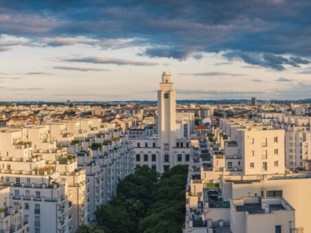 LES GRATTE-CIEL, ENTRE MYTHES ET RÉALITÉS