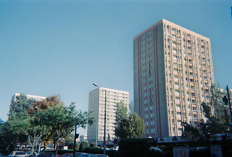 VERNISSAGE : LA PERRALIERE, VUE D'EN-HAUT, VUE D'EN-BAS