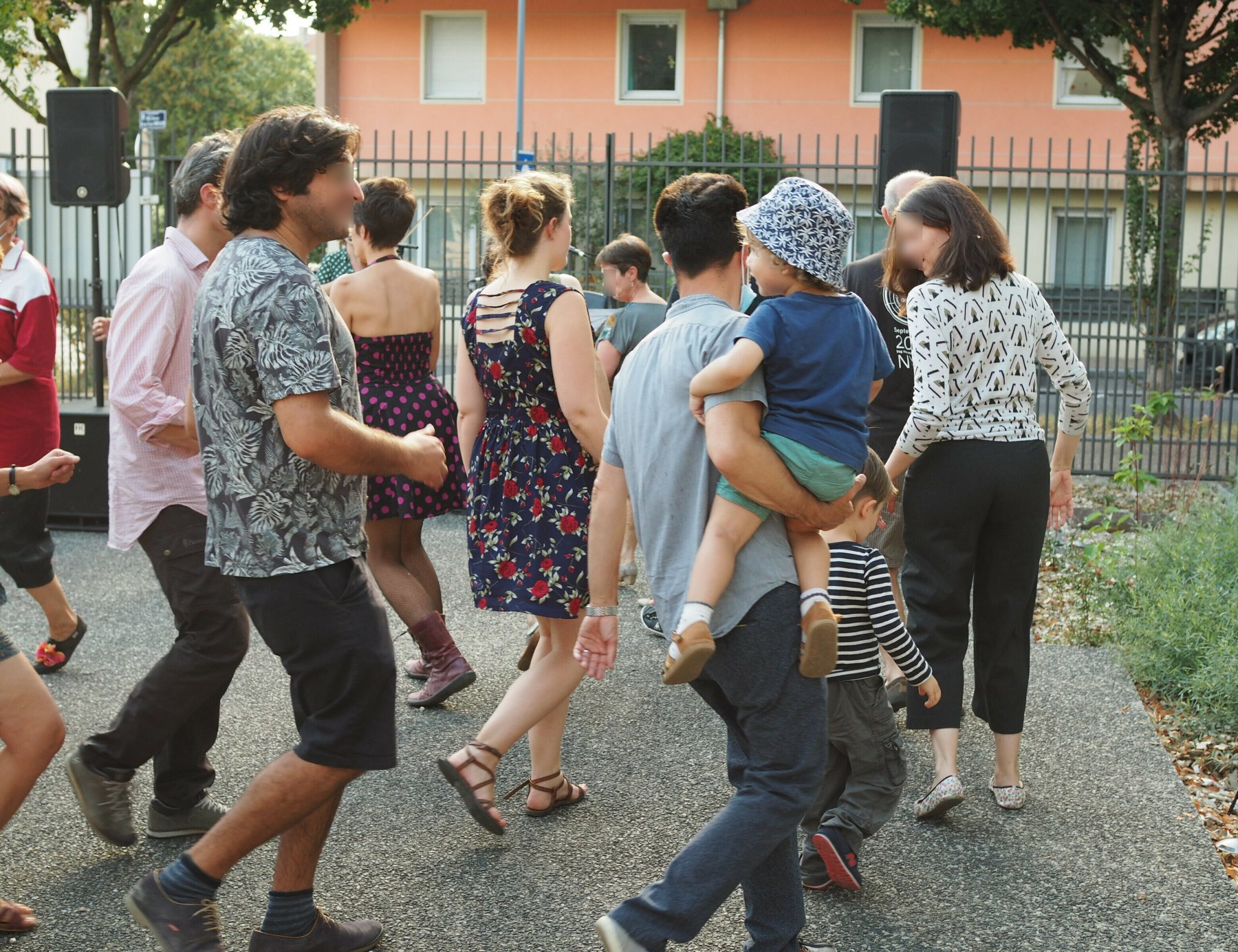 INITIATION AUX DANSES DE BAL FOLK