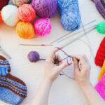 À VOS PELOTES ! RÉALISE TA POCHETTE AU CROCHET !