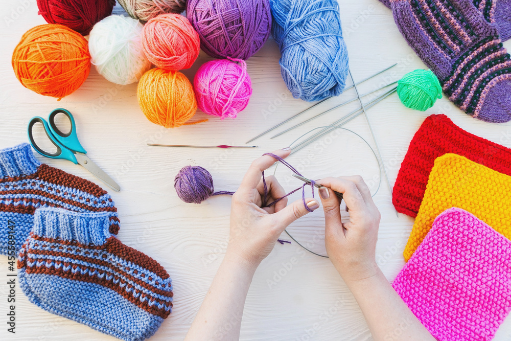 À VOS PELOTES ! RÉALISE TA POCHETTE AU CROCHET !